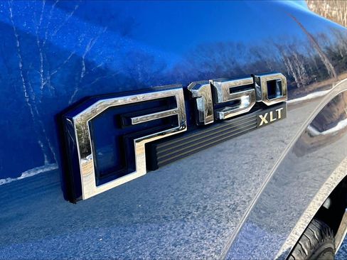 Used 2015 Ford F150 XLT w/ Equipment Group 302A Luxury image 9