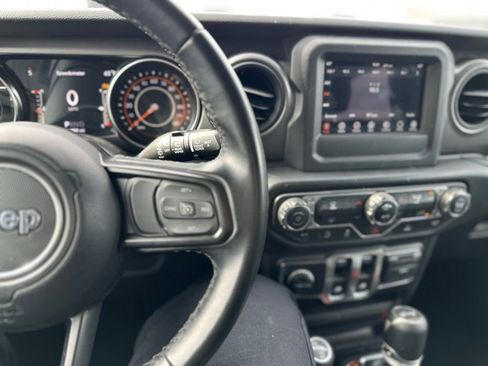 Used 2021 Jeep Wrangler Willys image 7