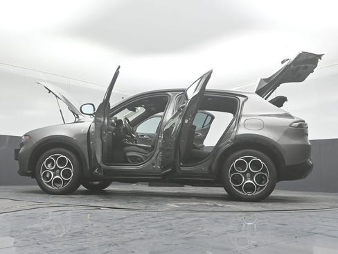 Used 2024 Alfa Romeo Tonale Ti AWD/4WD image 58
