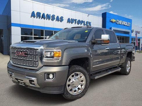 Used 2018 GMC Sierra 2500 Denali w/ Duramax Plus Package image 1