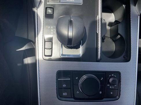 Certified 2024 MAZDA CX-90 Plug-In Hybrid w/ Premium Pkg AWD/4WD image 23