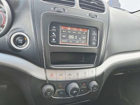 Used 2014 Dodge Journey SXT w/ Flexible Seating Group image 23