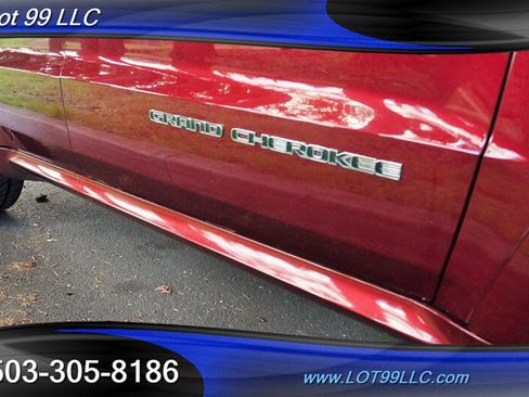 Used 2017 Jeep Grand Cherokee SRT AWD/4WD image 38