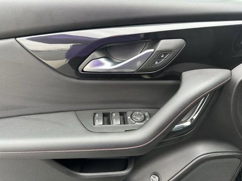 Certified 2025 Chevrolet Blazer RS image 3