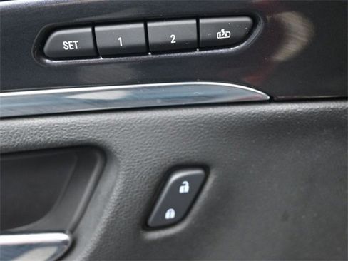 Used 2017 Chevrolet Impala Premier w/ Enhanced Convenience Package image 21