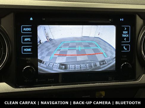 Used 2018 Toyota Tacoma TRD Sport AWD/4WD image 6