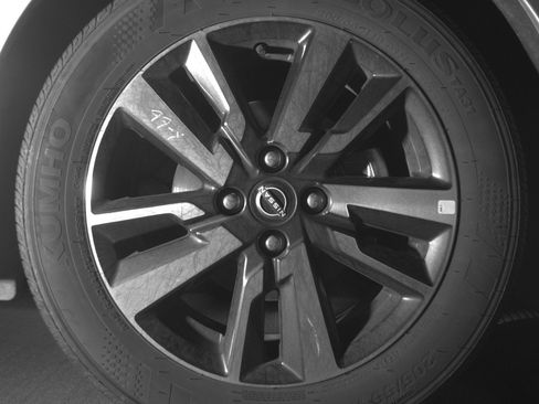 Used 2025 Nissan Versa SV image 13