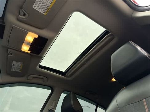 Used 2021 Nissan Altima 2.5 SR w/ SR Premium Package image 16