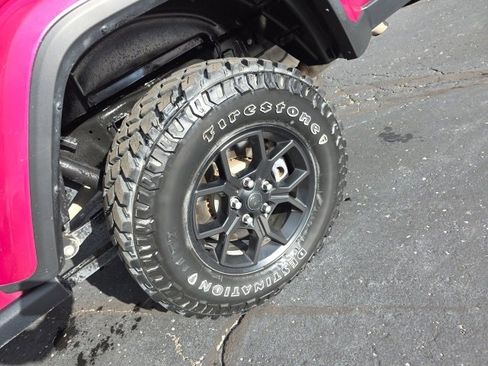 Used 2024 Jeep Gladiator Sport image 49