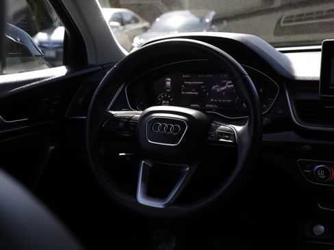 Used 2020 Audi Q5 2.0T Premium Plus w/ Premium Plus Package AWD/4WD image 18
