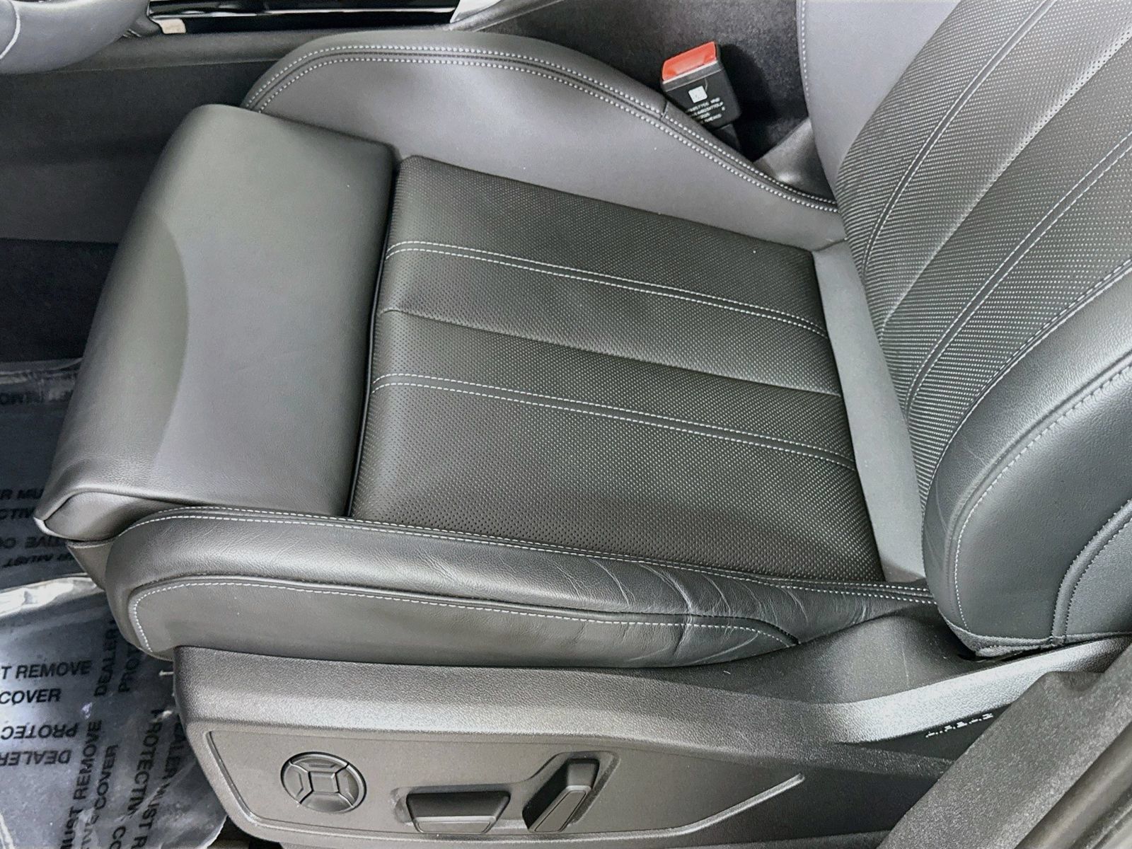 Certified 2025 Audi Q5 Premium w/ Premium Plus AWD/4WD image 12