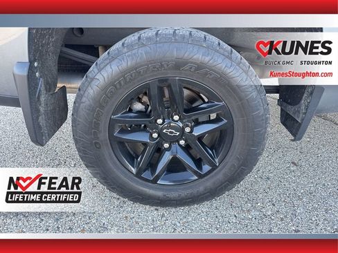 Used 2020 Chevrolet Silverado 1500 LT Trail Boss AWD/4WD image 14