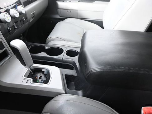 Used 2008 Toyota Tundra Limited AWD/4WD image 32