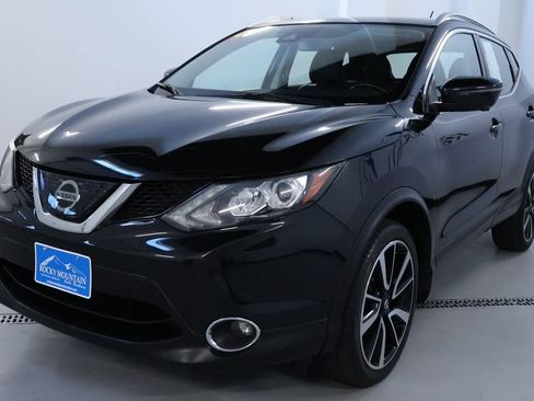 Used 2018 Nissan Rogue Sport SL w/ SL Premium Package AWD/4WD image 3