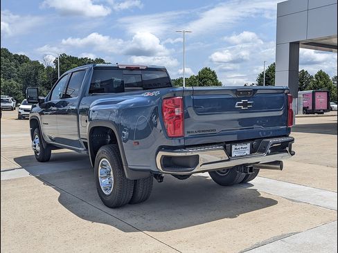 New 2026 Chevrolet Silverado 3500 LTZ w/ LTZ Convenience Package AWD/4WD image 8