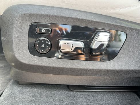 Used 2025 BMW X5 M Competition w/ Executive Package AWD/4WD image 39