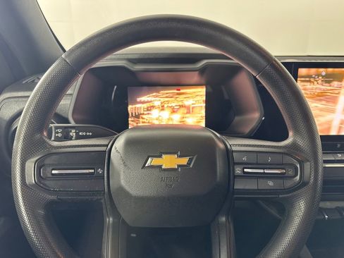 Used 2023 Chevrolet Colorado W/T RWD image 14