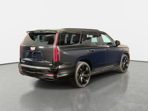 Used 2026 Cadillac Escalade Platinum Sport AWD/4WD image 3
