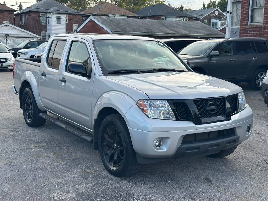 Used 2020 Nissan Frontier SV w/ Midnight Edition Floor Mats RWD image 1