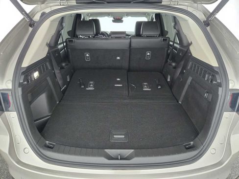 Used 2025 MAZDA CX-90 Plug-In Hybrid w/ Preferred AWD/4WD image 16