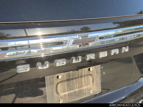 Used 2021 Chevrolet Suburban LT w/ Rear Media and Nav Package RWD image 10