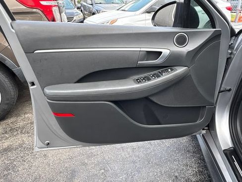 Used 2021 Hyundai Sonata SE FWD image 21