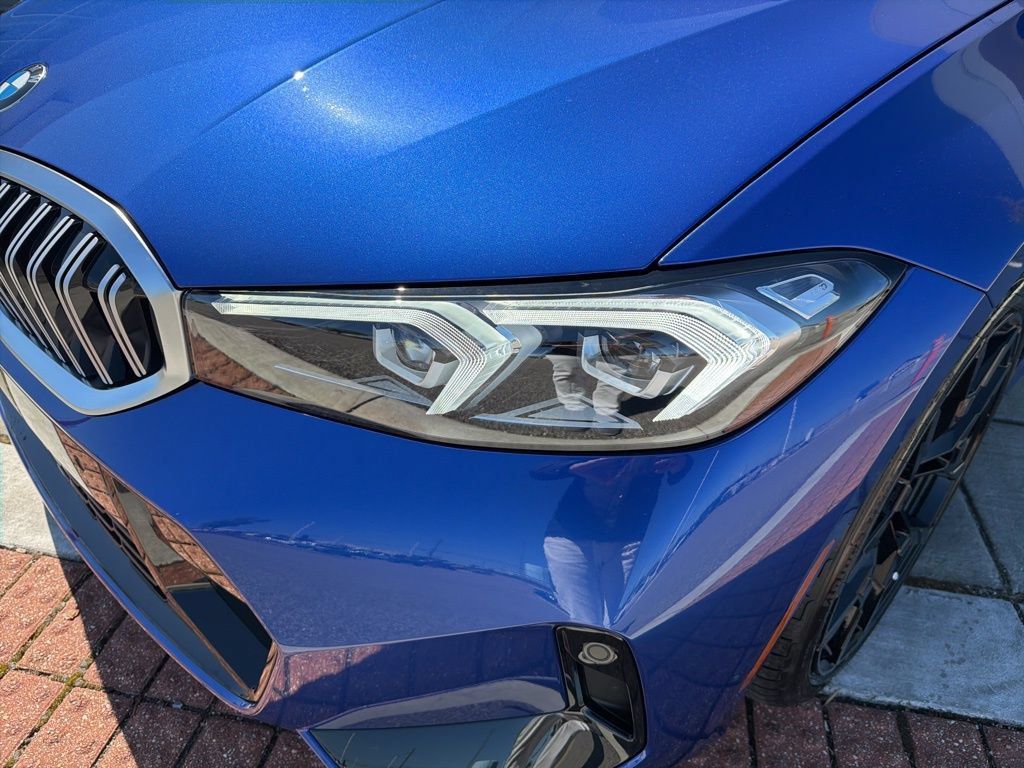 New 2026 BMW 330i Sedan w/ M Sport Package RWD image 11
