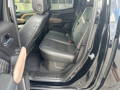Used 2024 GMC Canyon Denali AWD/4WD image 20