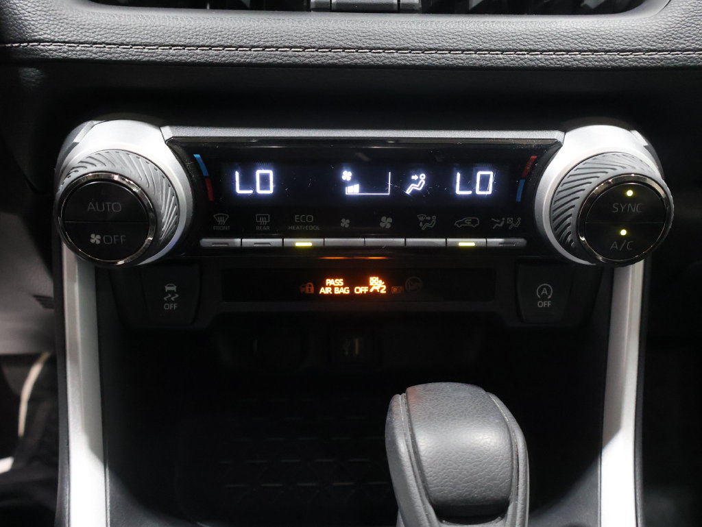 Used 2025 Toyota RAV4 XLE w/ Convenience Package AWD/4WD image 32