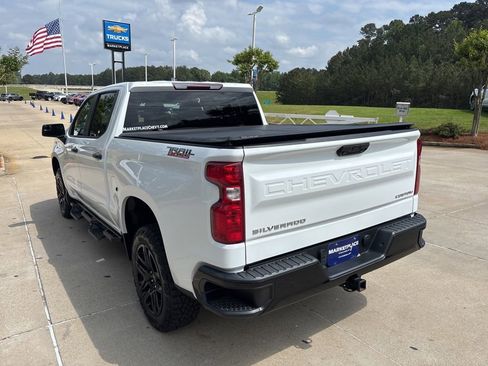 Used 2023 Chevrolet Silverado 1500 Custom Trail Boss AWD/4WD image 19