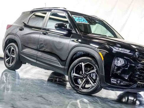 Used 2023 Chevrolet TrailBlazer RS w/ Convenience Package FWD image 5