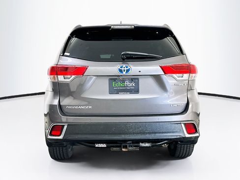 Used 2017 Toyota Highlander Limited w/ Carpet Mat Package AWD/4WD image 7