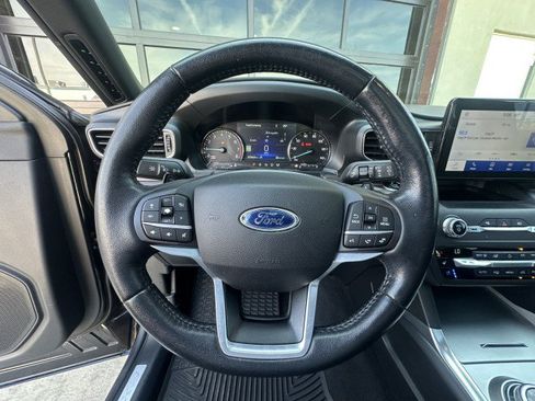 Used 2020 Ford Explorer Limited w/ Class III Trailer Tow Package RWD image 22