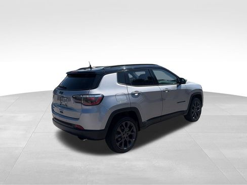 Used 2019 Jeep Compass High Altitude AWD/4WD image 6