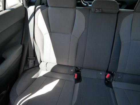 Used 2024 Subaru Crosstrek 2.0i AWD/4WD image 12