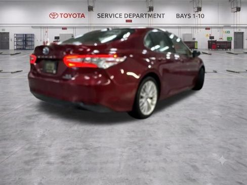 Used 2018 Toyota Camry XLE w/ Audio Package FWD image 6