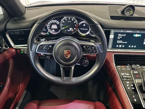 Used 2018 Porsche Panamera 4 AWD/4WD image 16