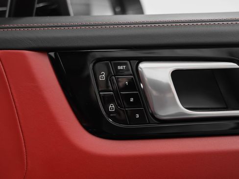 Certified 2021 Porsche Cayenne GTS AWD/4WD image 22