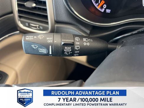 Used 2021 Jeep Grand Cherokee Limited image 40