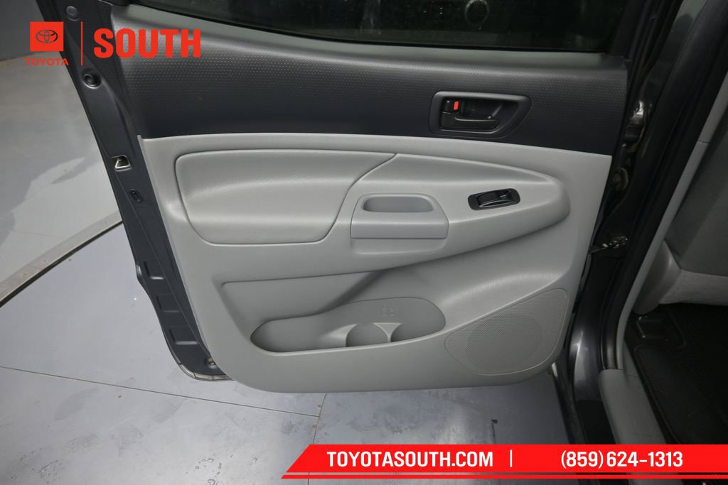 Used 2012 Toyota Tacoma 4x4 Double Cab w/ SR5 Pkg image 21