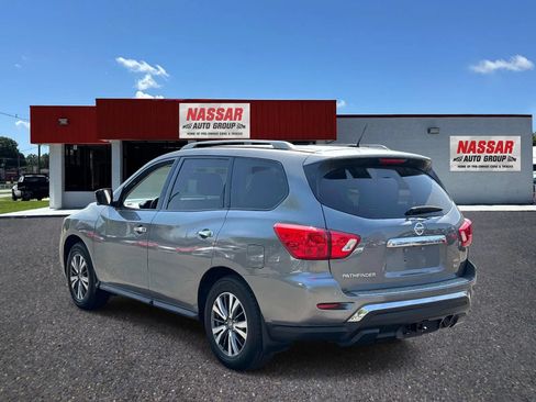 Used 2017 Nissan Pathfinder SL w/ SL Premium Package AWD/4WD image 6