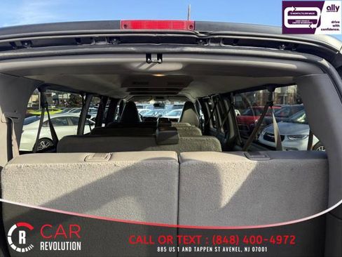 Used 2022 Chevrolet Express 3500 LS image 6