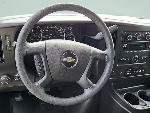Used 2025 Chevrolet Express 2500 w/ Driver Convenience Package RWD image 15