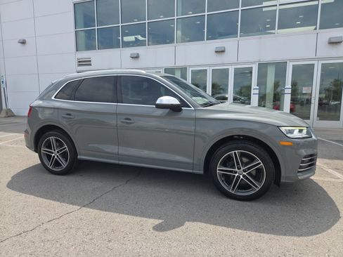 Used 2020 Audi SQ5 Premium w/ Convenience Package AWD/4WD image 3