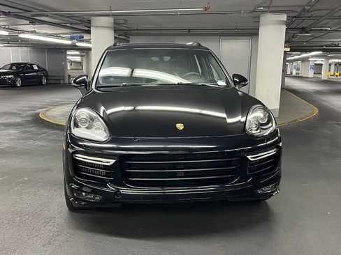 Used 2016 Porsche Cayenne GTS AWD/4WD image 34