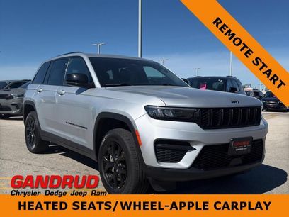 Used 2025 Jeep Grand Cherokee Altitude