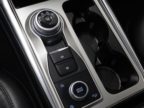 Used 2021 Ford Explorer Limited w/ Equipment Group 301A image 12