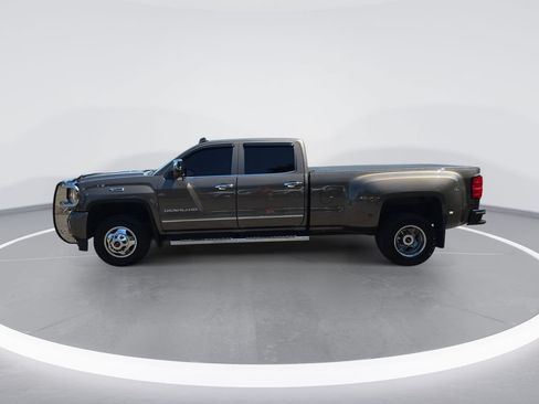 Used 2015 GMC Sierra 3500 Denali w/ Duramax Plus Package RWD image 7