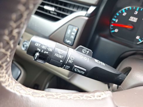 Used 2017 Chevrolet Tahoe Premier image 24