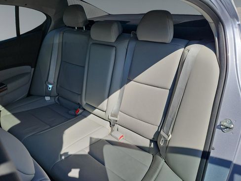 Used 2015 Acura TLX w/ Technology Package FWD image 13